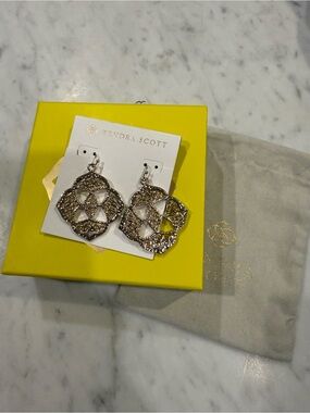 Kendra Scott Retired Gold Dawn Filigree Drop Earrings - Gold